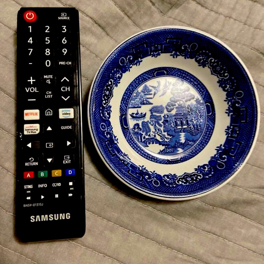 Johnson brothers blue bowls